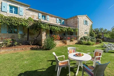 Villa in Vizinada mit Barbecue und Wifi