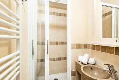 Wohnung im Luberon mit Poolzugang