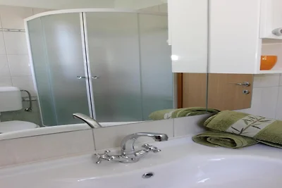 Holiday House Pine Tree - Three Bedroom Holid...