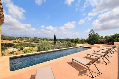 Haus in Llubá mit entspannendem Außenbereich