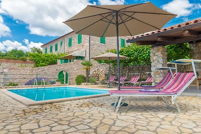 Wohnung in Crikvenica mit Terrasse