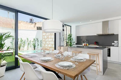 Villa mit privater Terrasse
