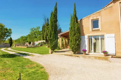 Traumhaftes Ferienhaus mit Swimmingpool in...