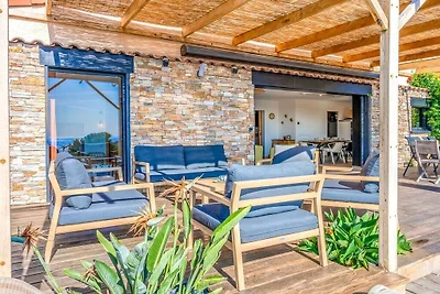 Villa in Les Issambres mit Schwimmbecken