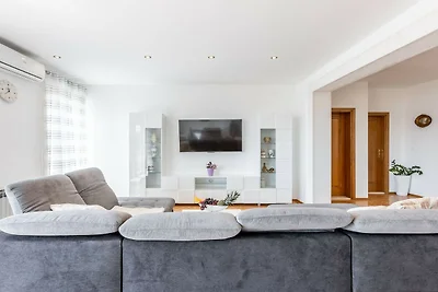 Apartment Merita - Two Bedroom Apartment with...