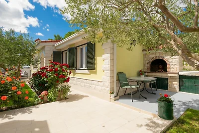 Ruhige Landvilla in Naklice