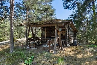 Acogedor refugio en el bosque con jacuzzi