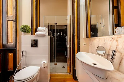 Chic Porto Escape – Ruim & Centraal