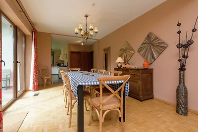 Villa a Erneuville vicino al centro cittא
