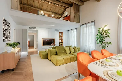 Attico a Lucca con vista sul teatro