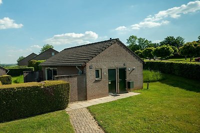 Freistehender Bungalow, 8 km.