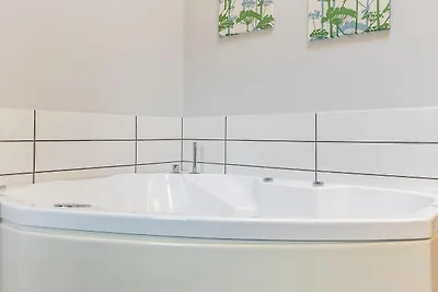 8 Personen Ferienhaus in Bogense