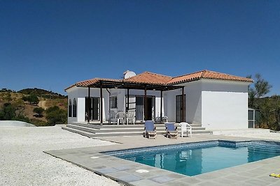 Einfaches Ferienhaus in Almogía mit privatem...