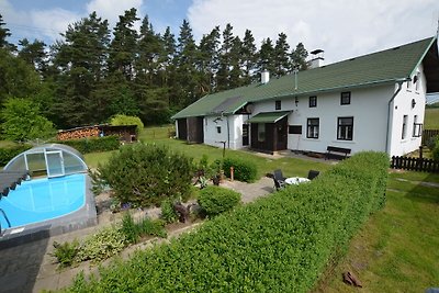 Luxuriöse Villa in Waldnähe in Hlavice,...