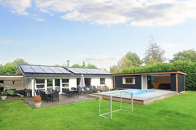 10 Personen Ferienhaus in Væggerløse