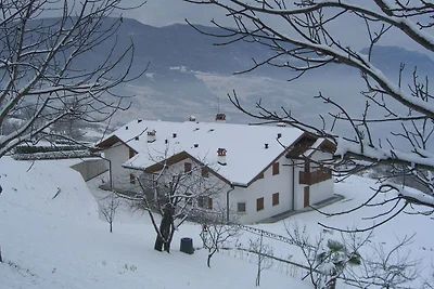 Wohnung in Villa mit Schwimmbad mit...
