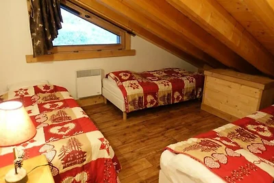 Apartment in Arèches mit Bergblick