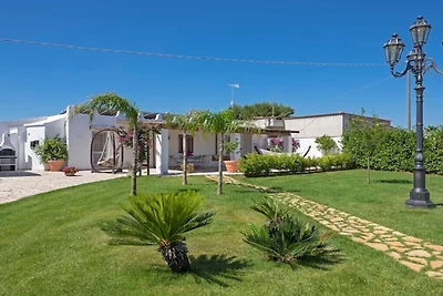 Rosso con piscina - spiaggia privata inclusa