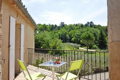 Wohnung in Malaucטne mit Garten