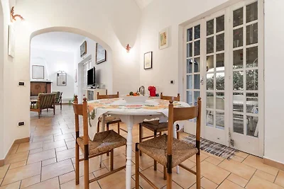 Bellissima casa vacanze ad Ardea con giardino