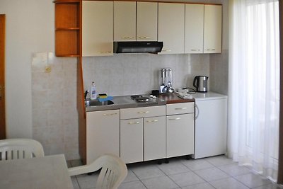 Apartments Ivan in Omis-Nemira, nahe zum...