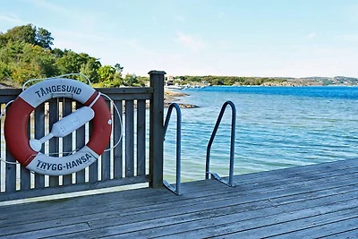 Serenita sul mare a Mollosund-By Traum