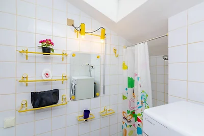 Art House Zanze- Two Bedroom Apartment with C...