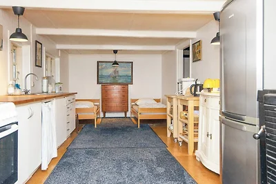 Casa vacanze sul lago con foresta