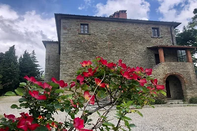 Caratteristico cottage con piscina