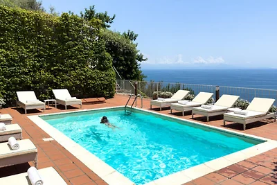 Villa ad Amalfi con piscina e vista mare