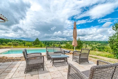 Villa in Aquitaine, omringd door...