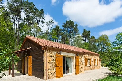 Pittoresca casa vacanze con piscina