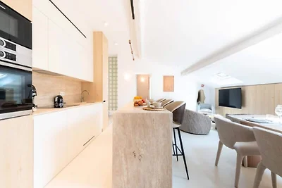 4-Zimmer-Maisonette-Dachgeschosswohnung im He...