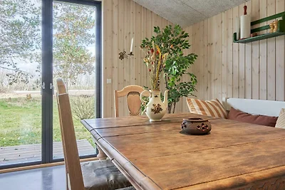 4 Personen Ferienhaus in Rønne