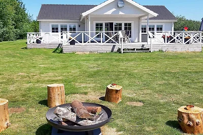 Modern toevluchtsoord aan Knud Strand