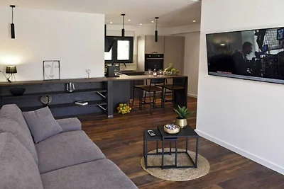 Luxury Slatine Apartments with Terrace and Ga...