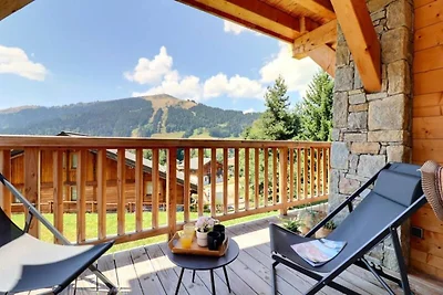 Chalet in Les Gets mit Innenpool und Spa