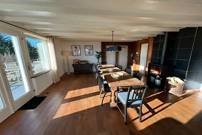 Schöne freistehende Villa mit Sauna in Érezée