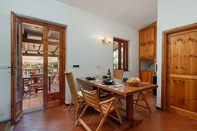 Wohnung in San Teodoro mit Terrasse