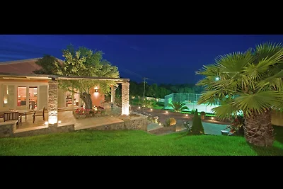 Geräumige Villa auf Korfu mit privatem Pool