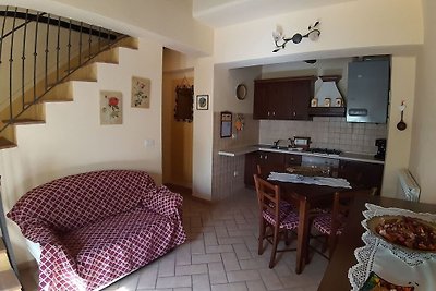 Ideal Holiday Home in San Giovanni d'Asso wit...