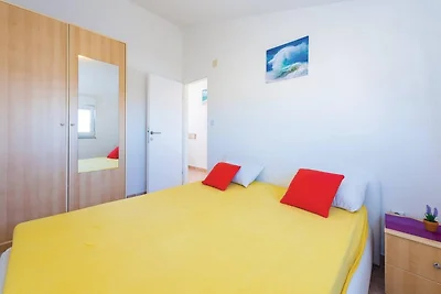 Ein-Zimmer-Wohnung in Rogoznica