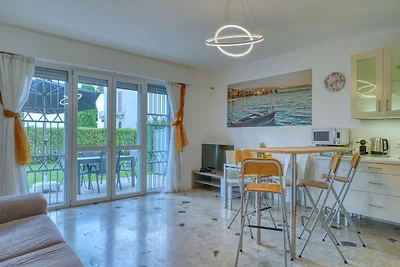 Appartamento in villa a pochi metri dal Lago ...