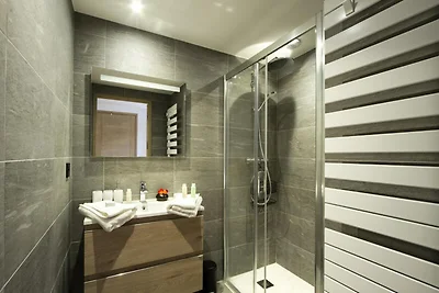 PHOB37 Appartamento luminoso e molto ben attr...