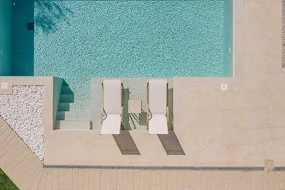 Villa in Panormo mit Pool und Strandnähe