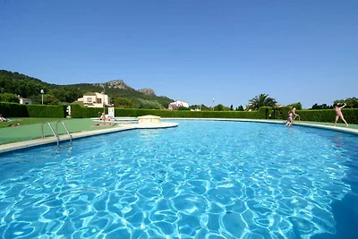 Haus in Estartit mit Pool nahe Strand