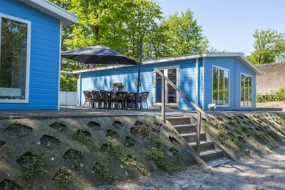 Bella casa con la sua spiaggia sabbiosa