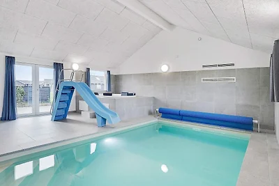 Rifugio di lusso con piscina a Kegnaes