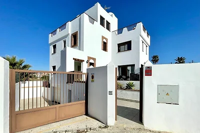 Villa con piscina privata vicino alla spiaggi...