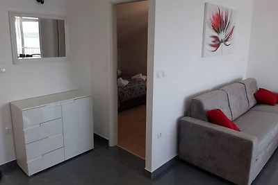 Apartments Dobrila - One Bedroom Apartment wi...